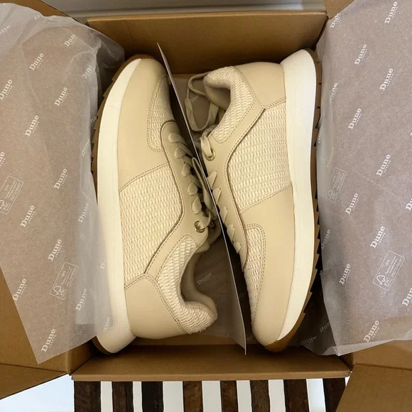 Dune London Emelias Lace Up Runner Trainers - Picture 2 of 7